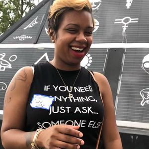 Meet your Posher, Lucy